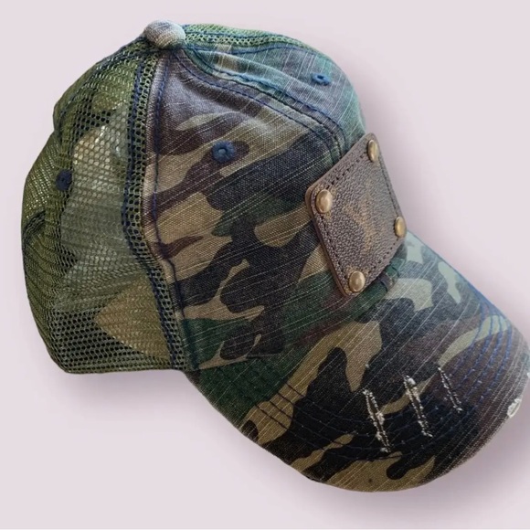 The Camo Cap - Picture 2 of 3